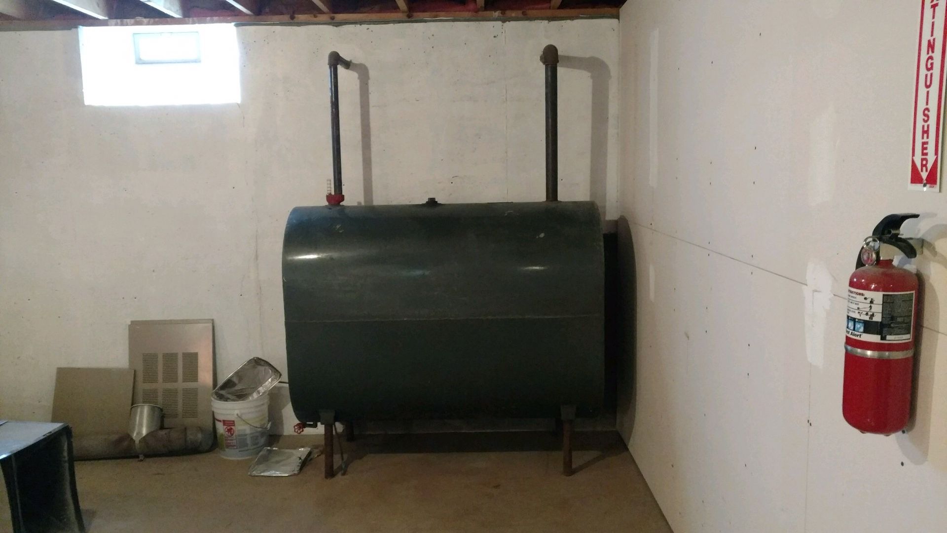 Oil or water tank 275 gal.