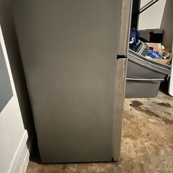 Brand New LG Refrigerator $400