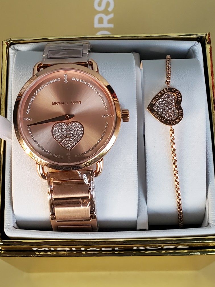 ❤️ Michael Kors Women's Rosegold Watch And Bracelet Set ❤️