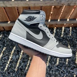 Jordan 1 High Shadow 2.0 (Size 5.5Y)
