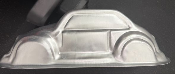 Wilton Aluminum Car-Shaped Cake Pan