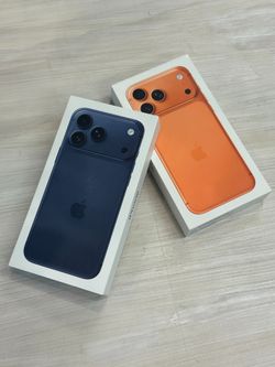 iPhone 17 Pro Max 6.9" (Unlocked) 1TB Cosmic Orange New