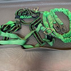 FALL PROTECTION SAFETY HARNESS AND LANYARD