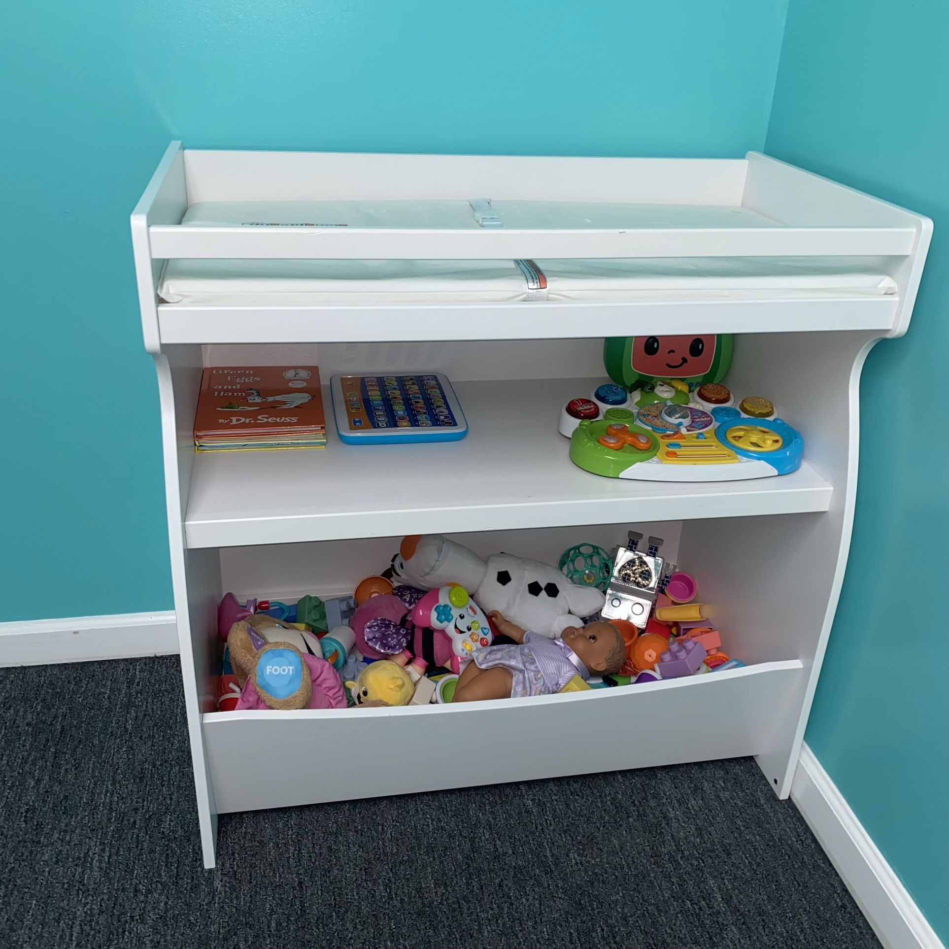 Delta Children 2-in-1 Changing Table and Storage Unit