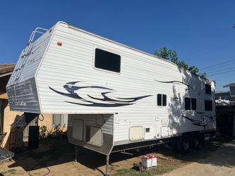 Rampage Toy Hauler 30ft