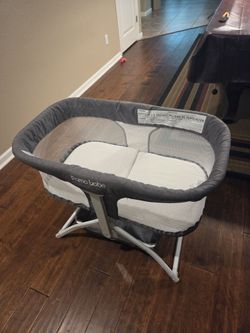 Pamo babe Portable 2 in 1 baby bassinet brand new condition