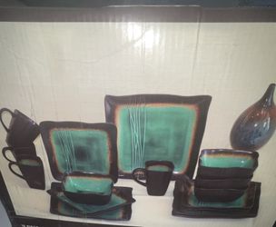 Baum Galaxy Jade Square Plates And Mugs 12 Pieces Beautiful Dinnerware New