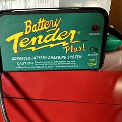 Battery Tender Plus 