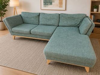Sectional Couch With Delivery