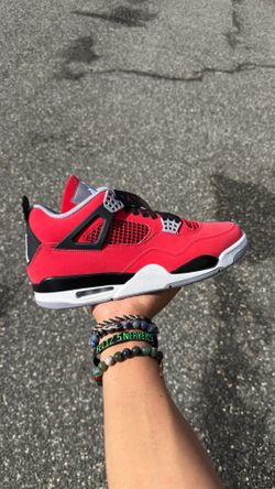 Jordan 4 retro toro bravo size 11.5 other size sold out
