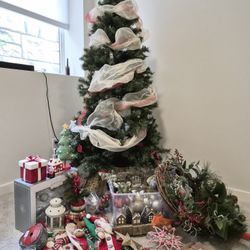 Christmas Decorations And Christmas Tree Christmas Light