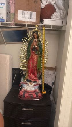 Virgin Mary Religious Statue