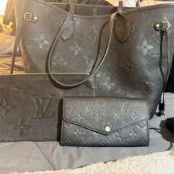 Black Louis Vuitton Purse 