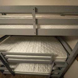 triple bunk beds 