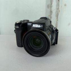 Nikon Coolpix Digital Camera 8700