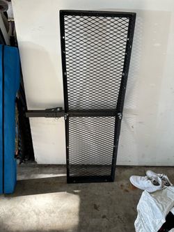 Traveling cage
