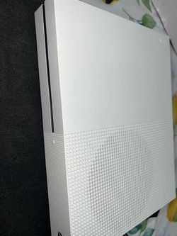 https://offerup.com/redirect/?o=MVRCLlhCT1g= ONE S