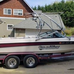 1998 Malibu Sunsetter Ski/wakeboard Boat