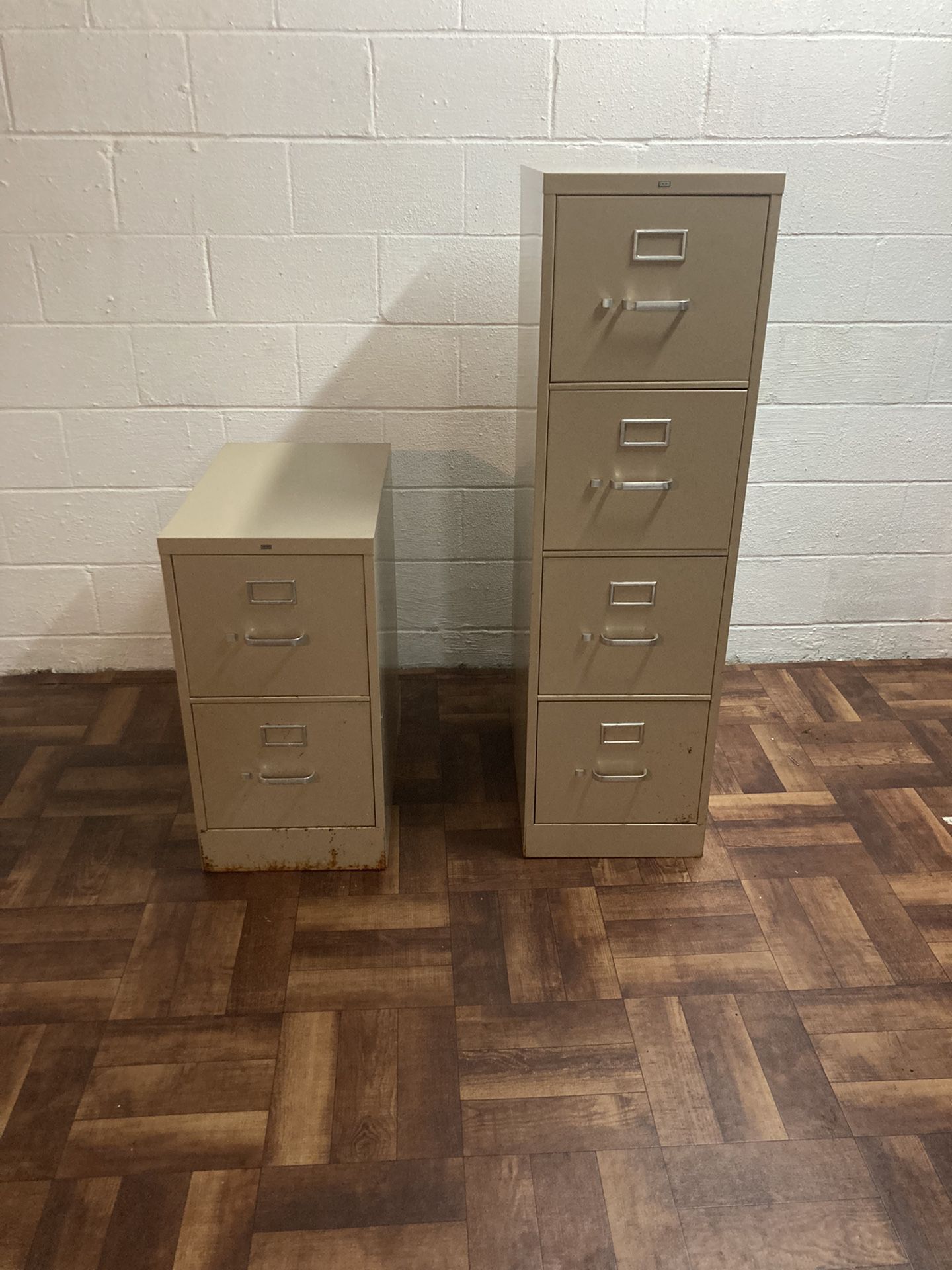 HON Vertical File, 4 and 2 x Drawer(s) for File - Letter
