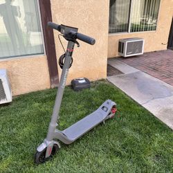 Phantom GOGO E Scooter 