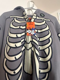 New With Tags Disney Mickey Mouse Skeleton Glow in the Dark Zip-Up Hoodie Size Small