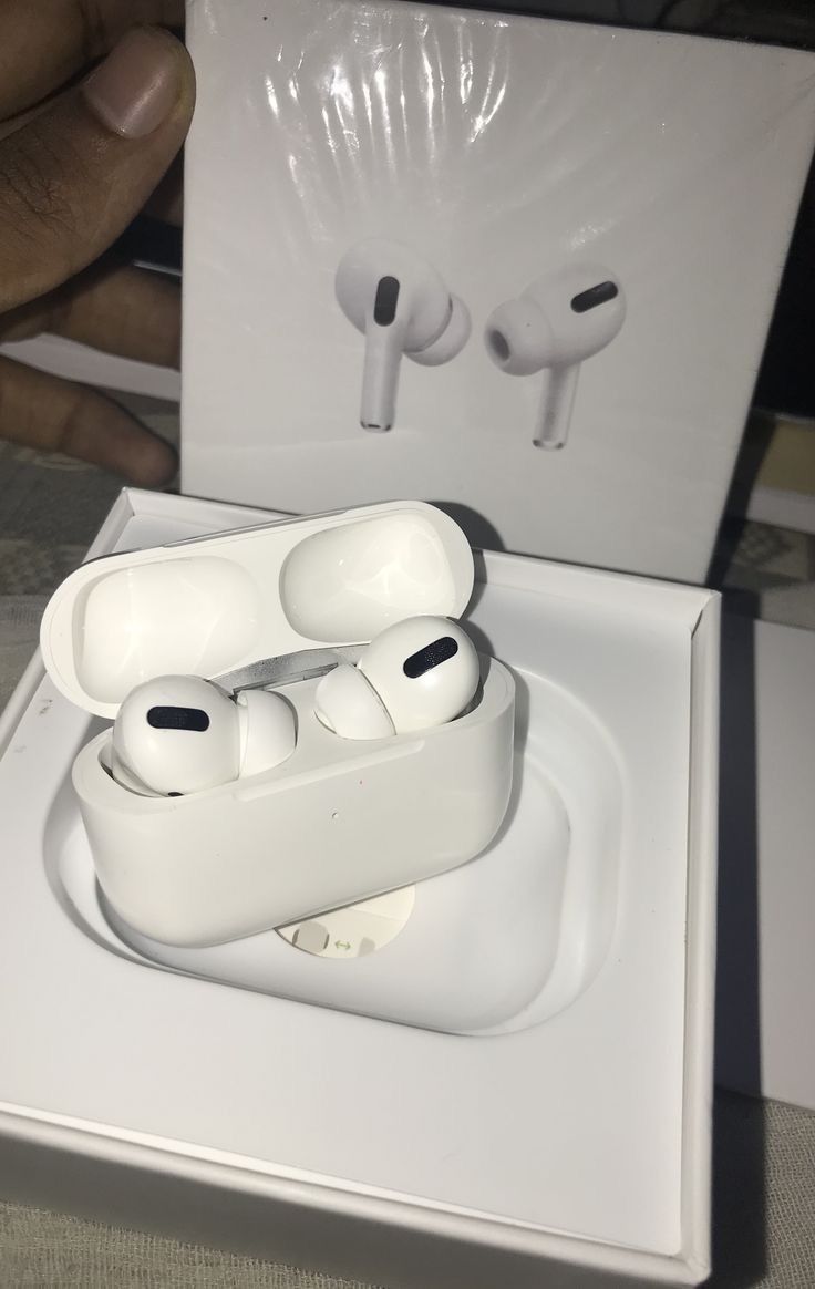 AirPods