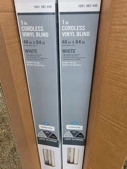 Persianas de Vynil  de 1 pulgadaCordless 48x64 blamcas $15 cada persiana