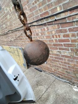 Ball N Chains