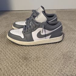 Jordan 1 Low (grey)