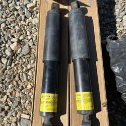 2001 Chevy Tahoe Rear Shocks