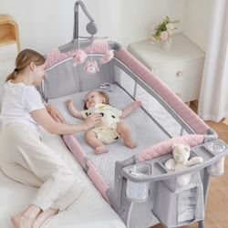 Baby Co-Sleeping Crib – with Organizer and Mobile (Used)