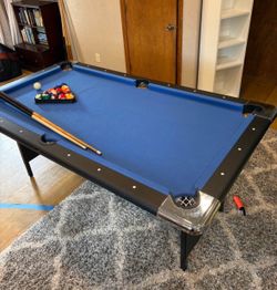 Pool table