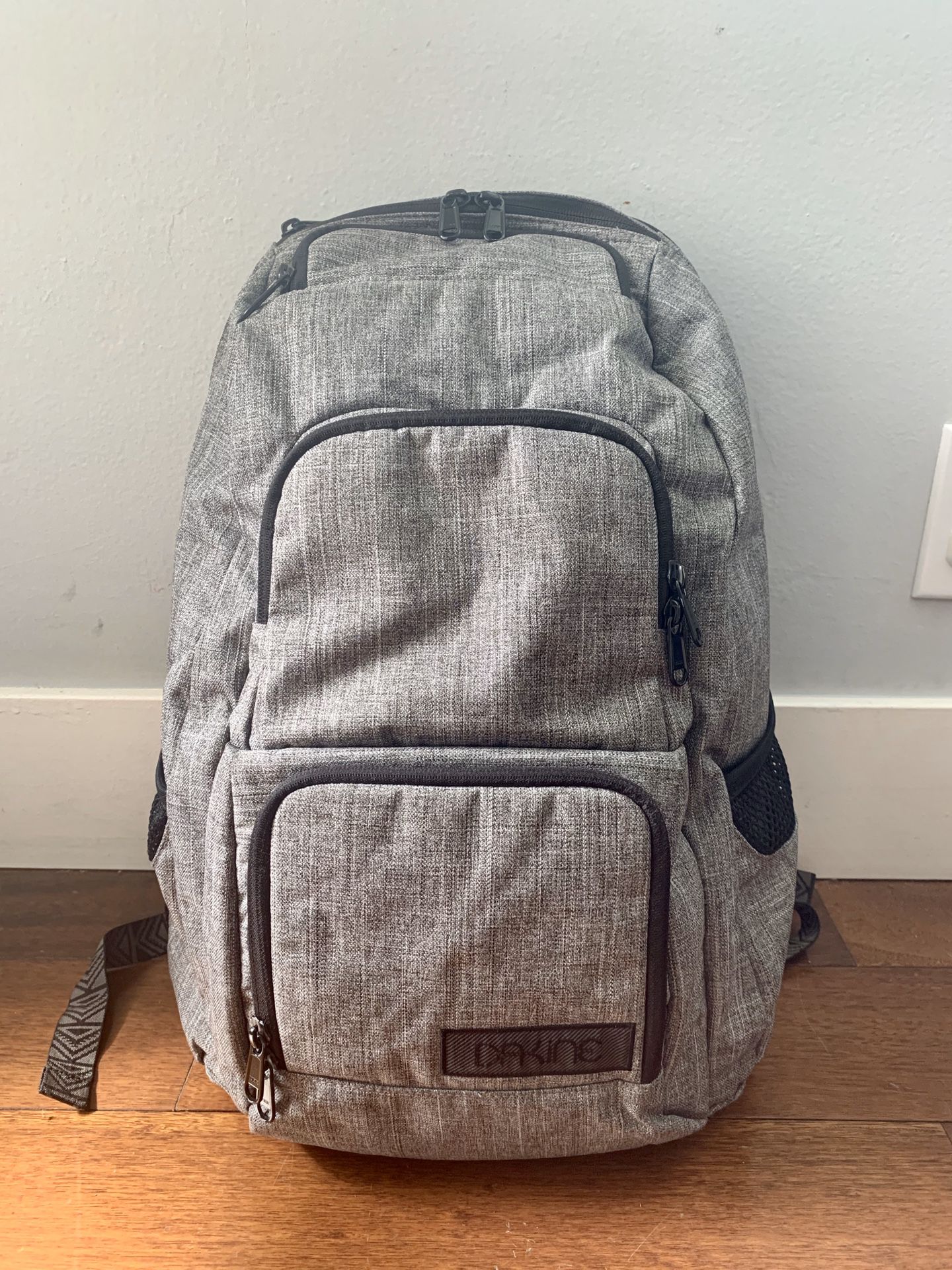 Dakine Jewel Backpack 26L in Grey