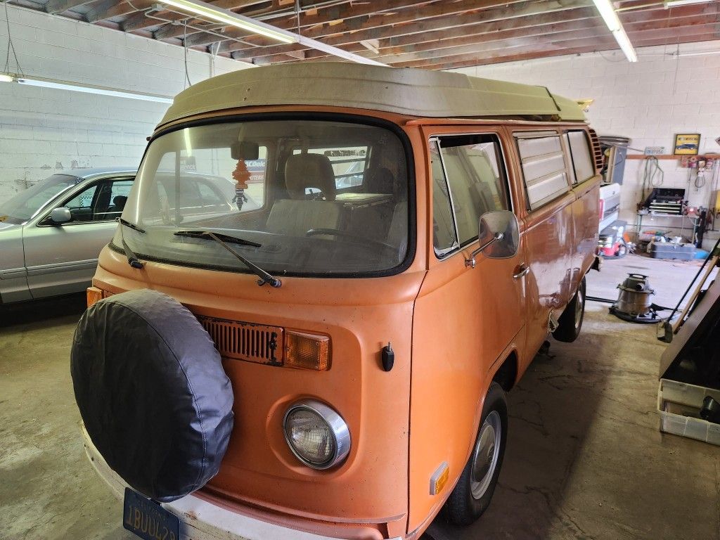 1973 Volkswagen Campmobile Bus Westfalia