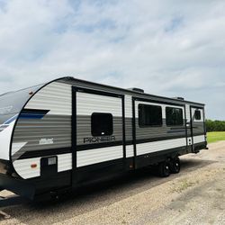 2022 Heartland Pioneer BH330 4WD RV