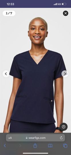 FIGS Scrub Top