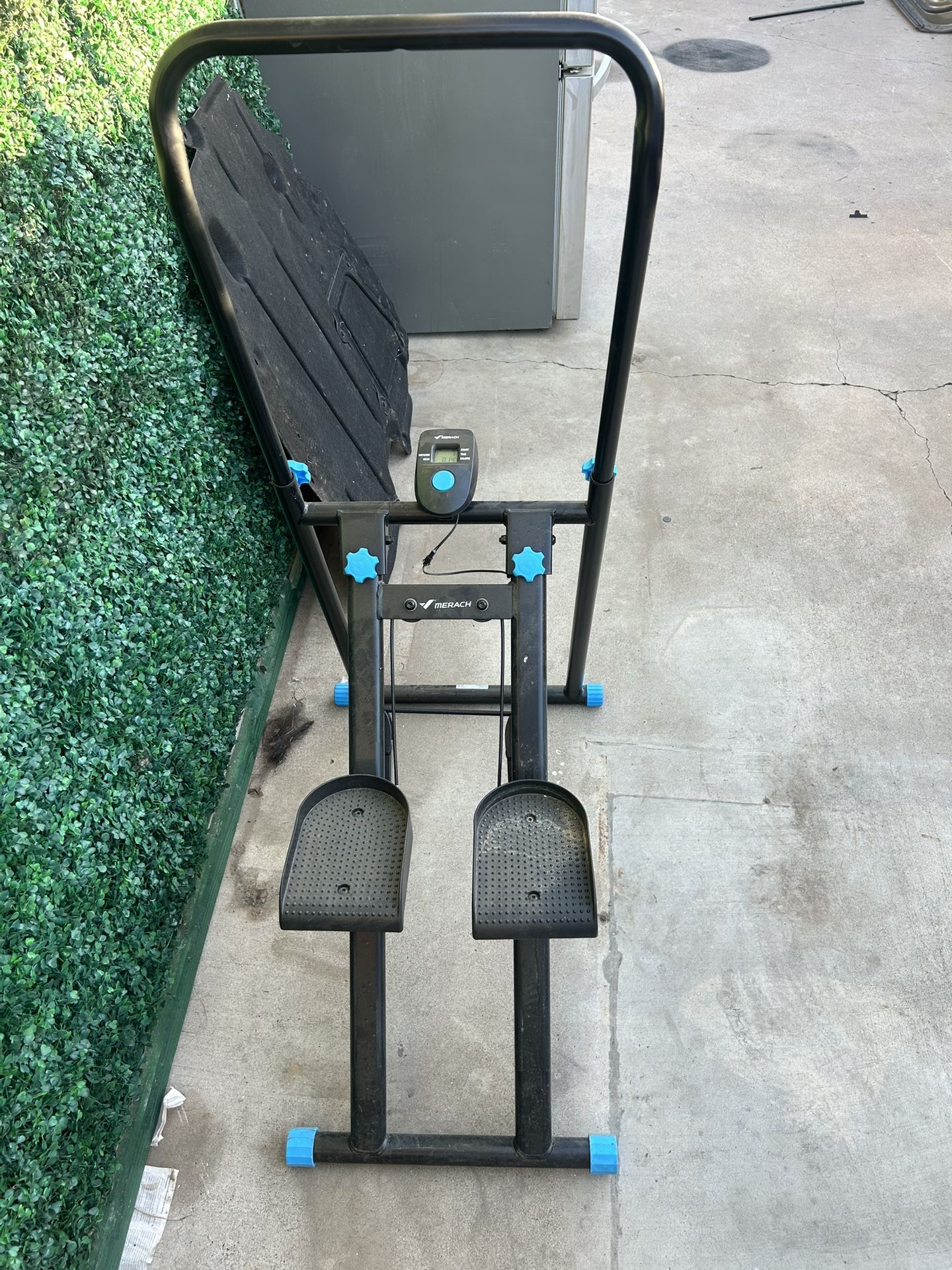 MERACH Stair Stepper for Home Gym Exercise, New Version Stairmaster for Full-Body Workout, Compact Folding Stair Climber with Extended Step Range, Adj