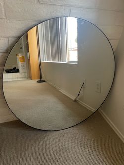 Round mirror 36”
