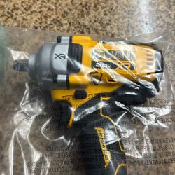 New Dewalt 1/2 Drive Impact DCF891