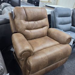 Brown leather Power Lift Chair 🚚WE DELIVER🚚
