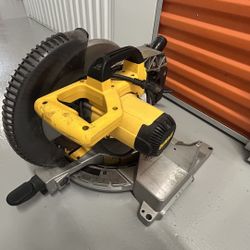 Dewalt 12” Miter Chop Saw