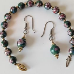 Vintage Cloisonné Bracelet & Earrings Set. 7-in bracelet and drop earrings