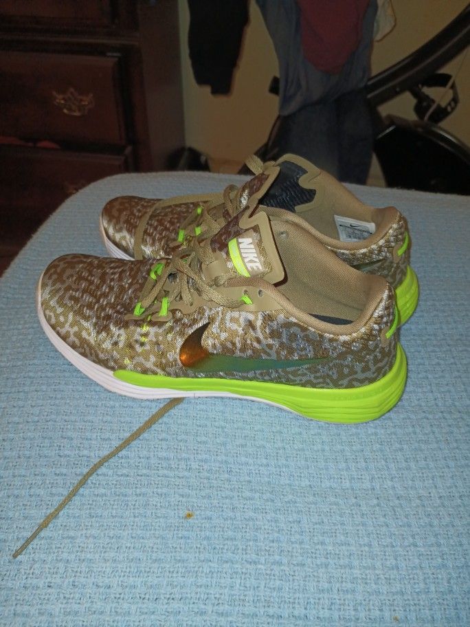 Women's Size 8
