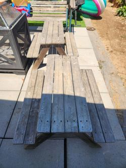 Kids' picnic table