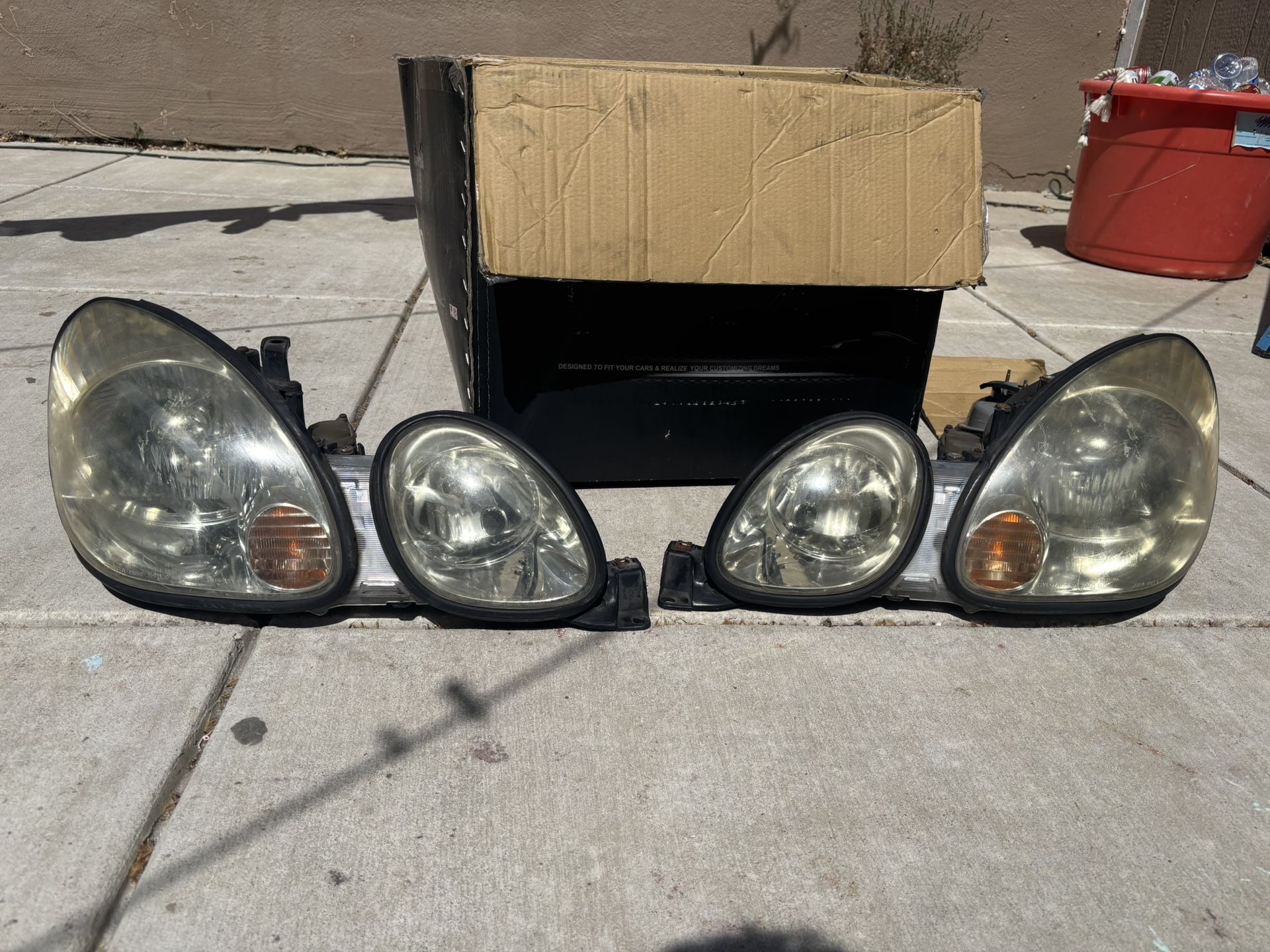 97-05 Lexus gs300/400 headlight assembly