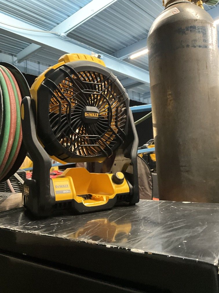 DeWalt Fan
