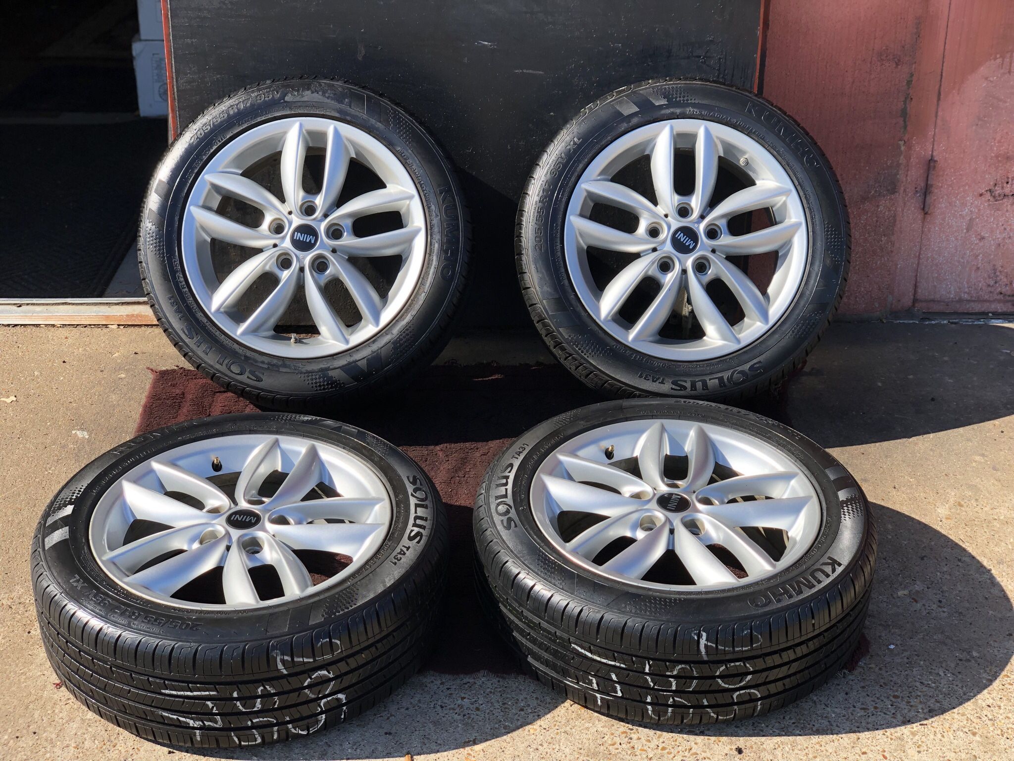 Mini Cooper rims wheels 17 inch factory 5 lugs nuts bolt pattern 120 mm set of 4