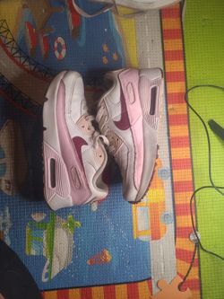 Nike Air Max Girls Size 2