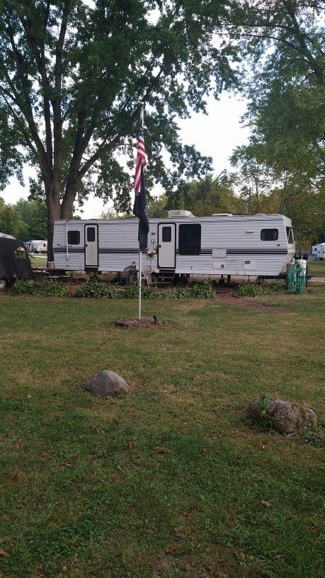 1999 Dutchman Classic 2