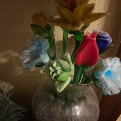 9 Glass Flowers In Vase